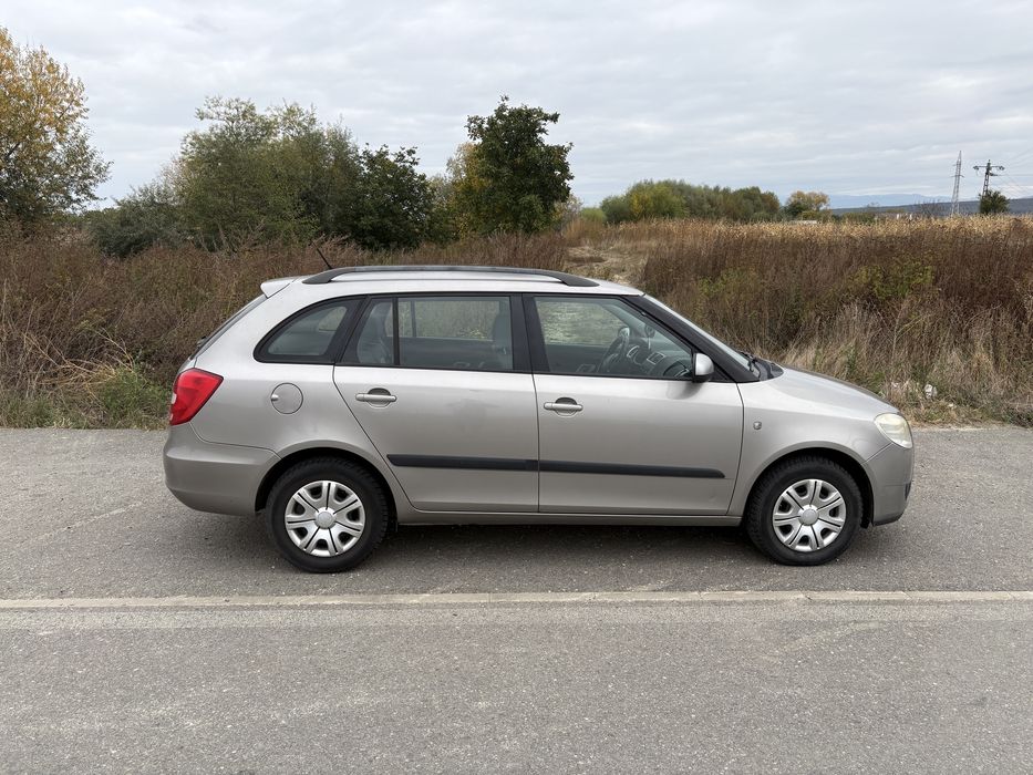 SKODA Fabia 2009 — imagine 3