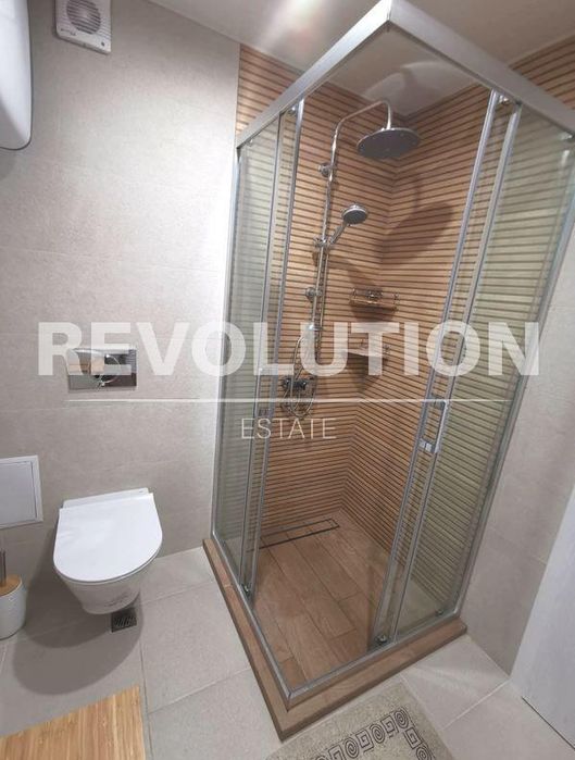 Дава се под наем Двустаен апартамент в Варна, Гръцка махала - 50 кв.м за 550 € - Снимка #4