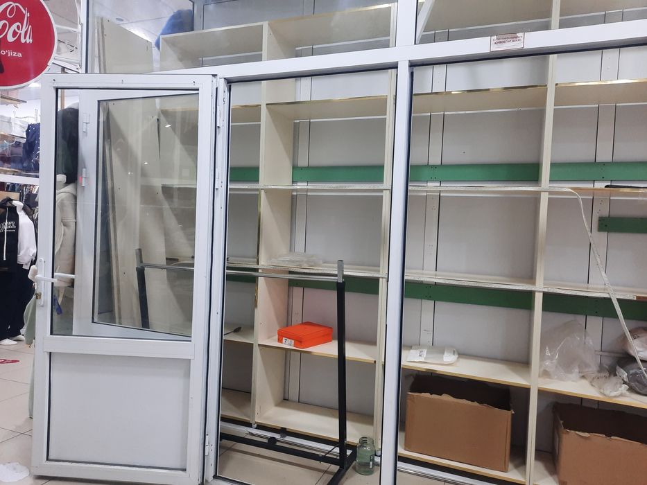 Vitrina sotiladi mdf baquvat boyish 250ga 80da bolinga