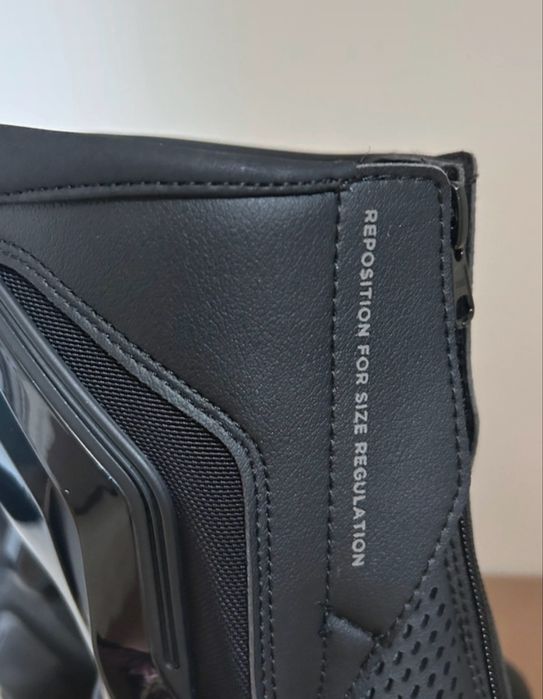 Cizme de motocicletă Dainese Nexus 2 perforate cu aer - marimea 44