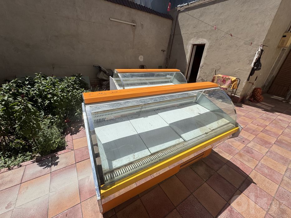 Vitrina sotiladi ideal sostayani
