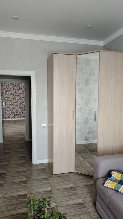 Сдам квартиру 3 комнатную студию
