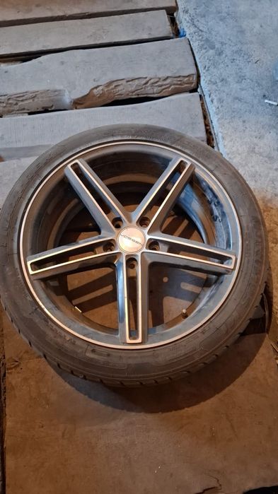 Продам шыну в отличном состоянии