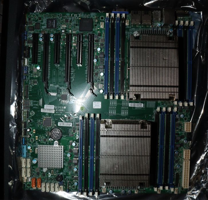 Kit Server / WS Placa de Baza SuperMicro X10DRi + 40 Cores [ 2 x E5-2673 V4] + 2U SuperMicro Heatsinks
