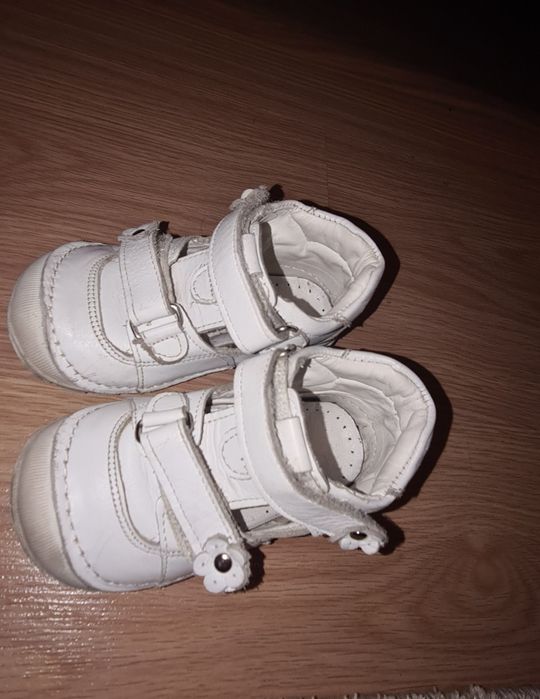 Сандалии кожаные детские