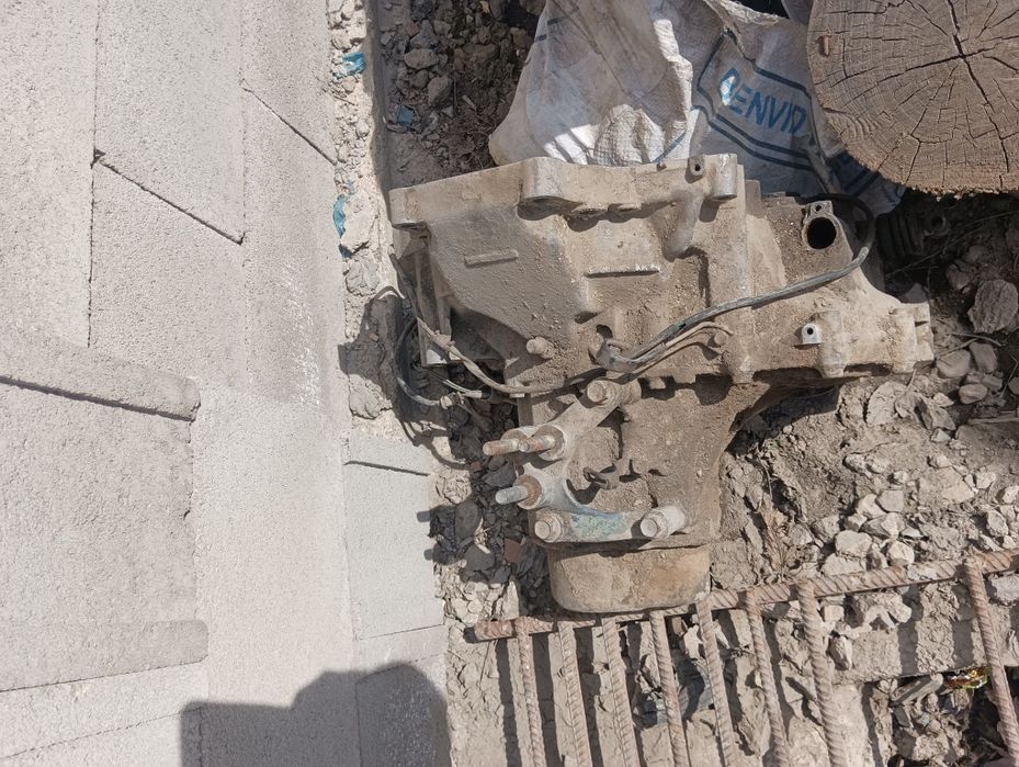 Коробка на Мазду 626