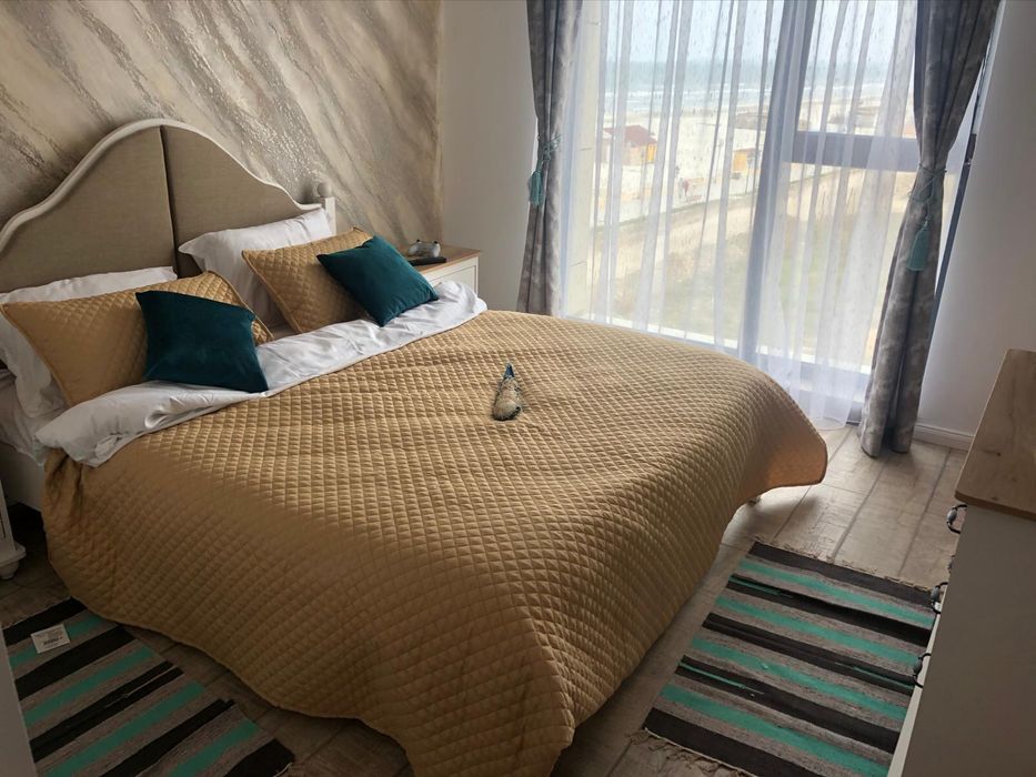 Vand apartamentprimul rand la mare