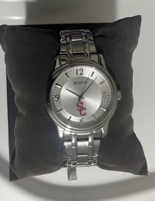 Продам часы Bulova