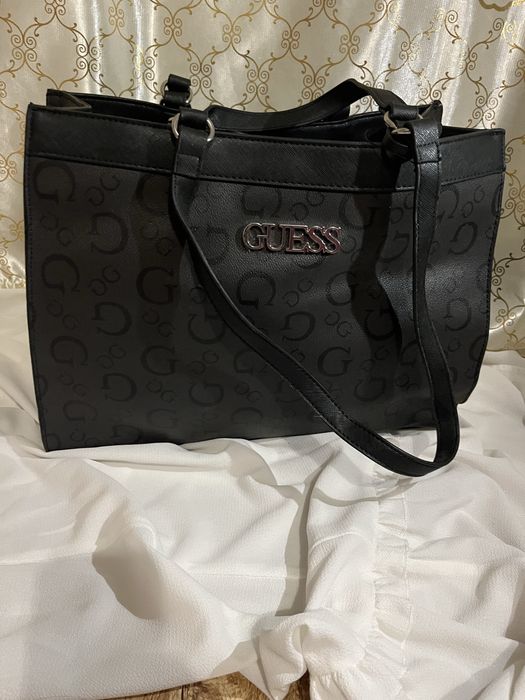 Geanta de umar nouo de culuare neagra  100/100 originala