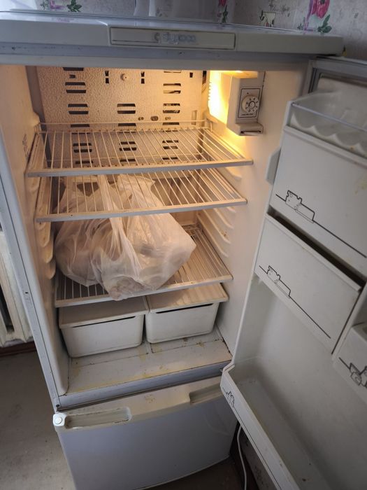 Продам холодильник бирюса