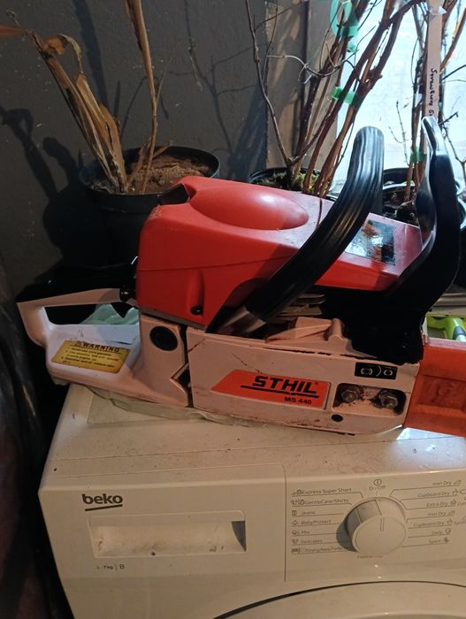 Машина за рязане на дърва