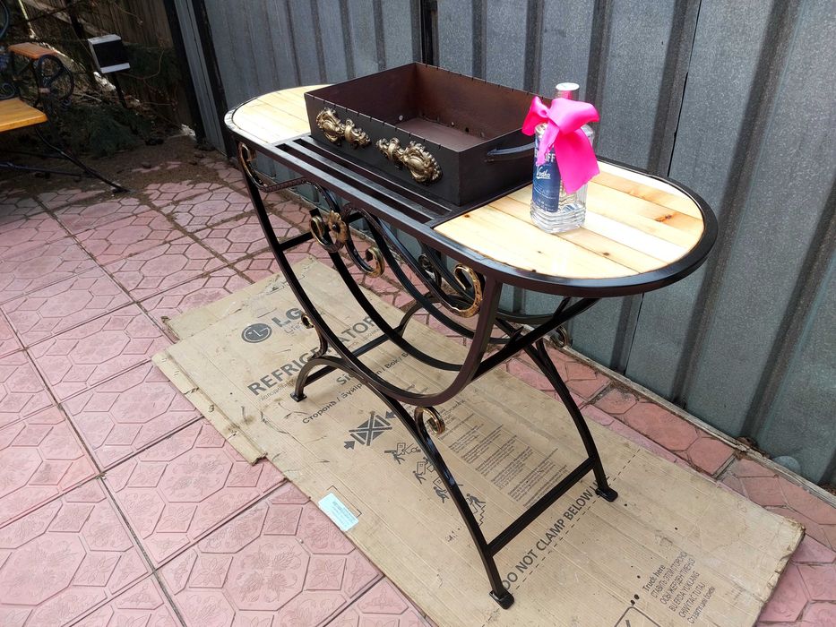 Продам мангал с элементами ковки.