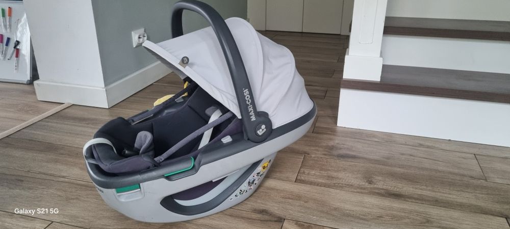Vând scoica Maxi Cosi Coral 360