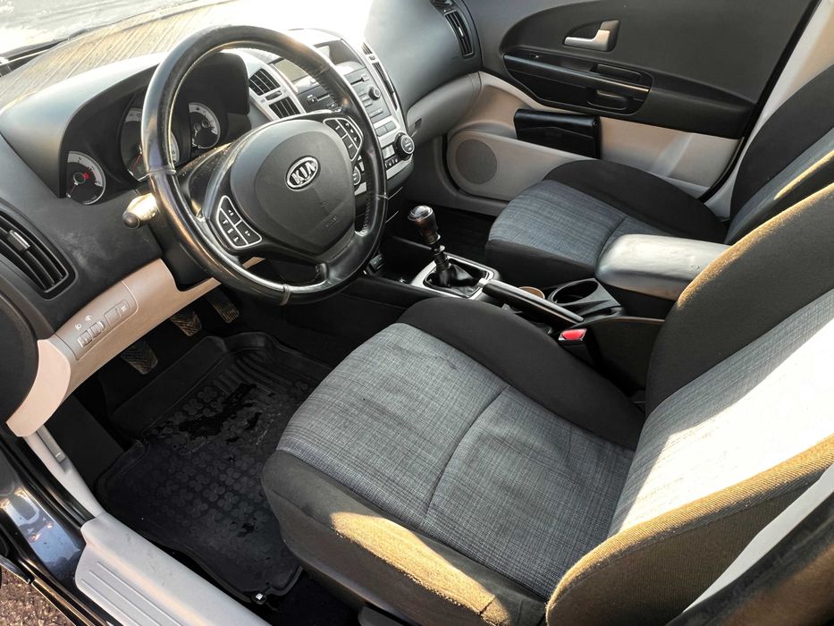 Kia Ceed/ Киа Сийд 2 броя 1.4 бензин и 1.6 дизел