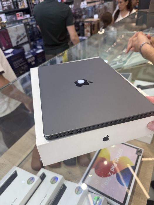 MacBook Pro M4 16GB/512GB – Ideal holatda