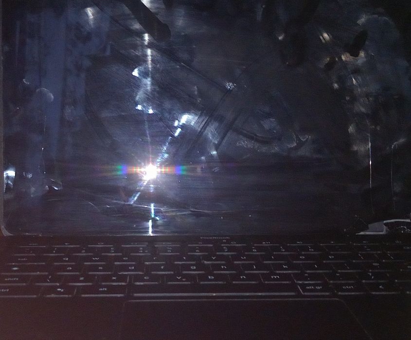 Vând laptop pixelbook pentru piese