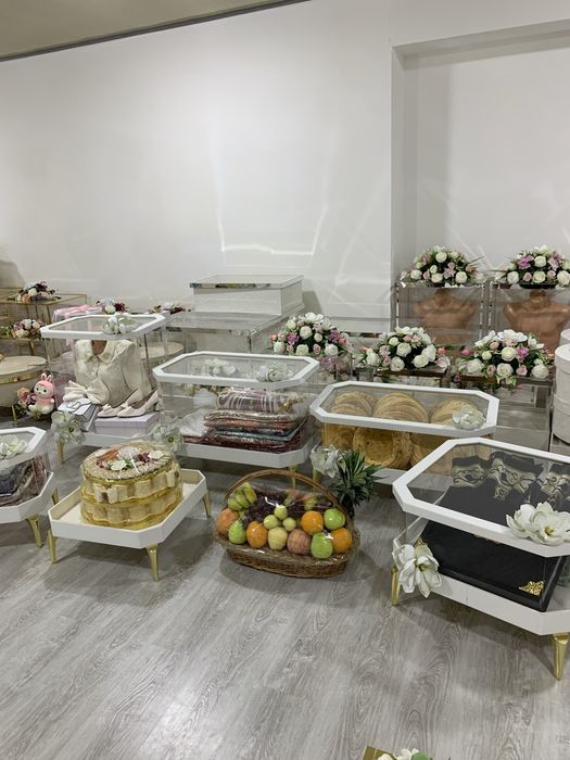 Fotihaga sarpo idish va Moshina