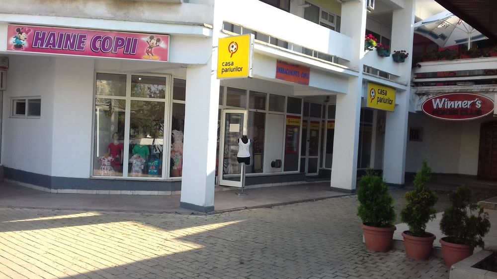Spatiu de inchiriat pe strada Victoriei nr 96(RFN),parter