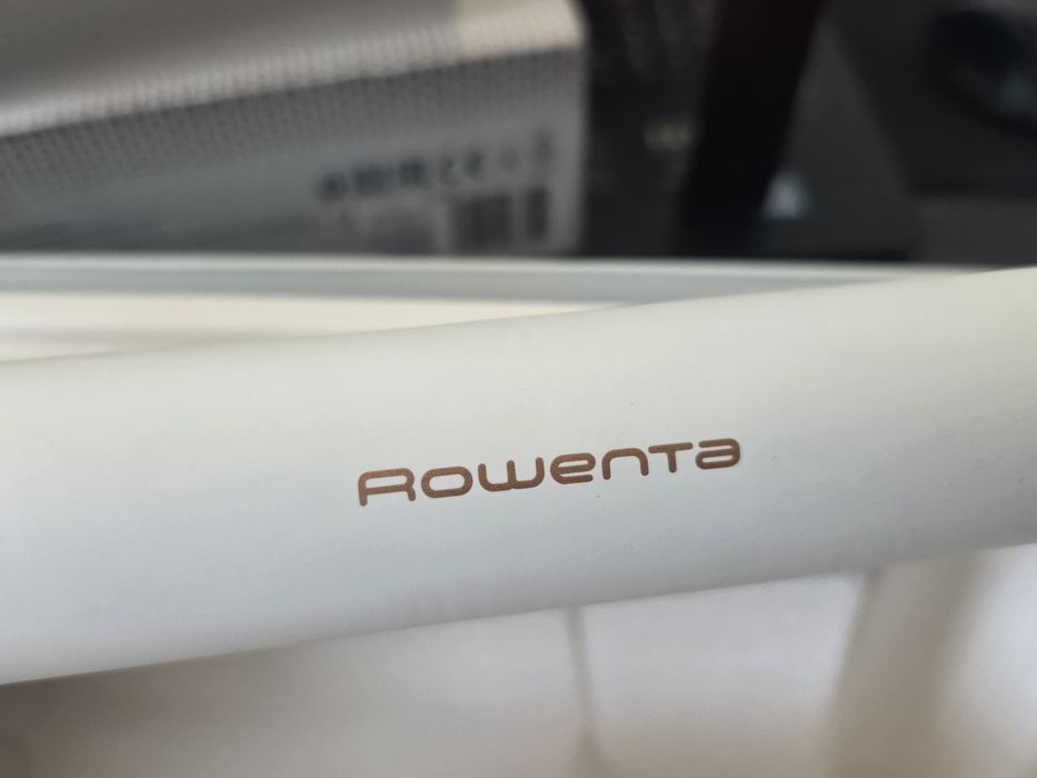 Perie reparatoare cu abur Rowenta Hair Therapist™ CF9920F0, 165 W, timp incalzire 60 secunde, tehnologie Thermal Care, peri naturali