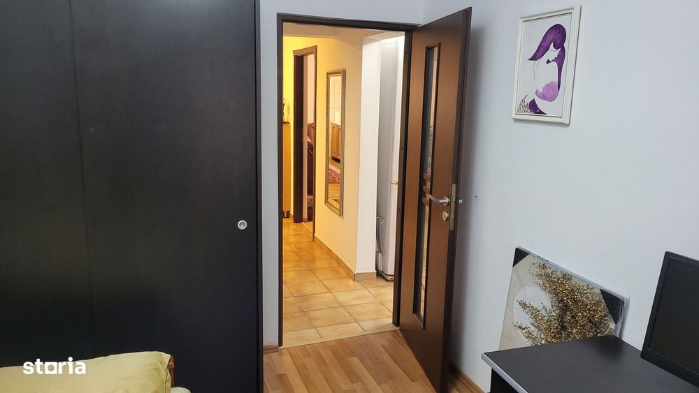 Apartament 3 camere, balcon și debara, etaj 3