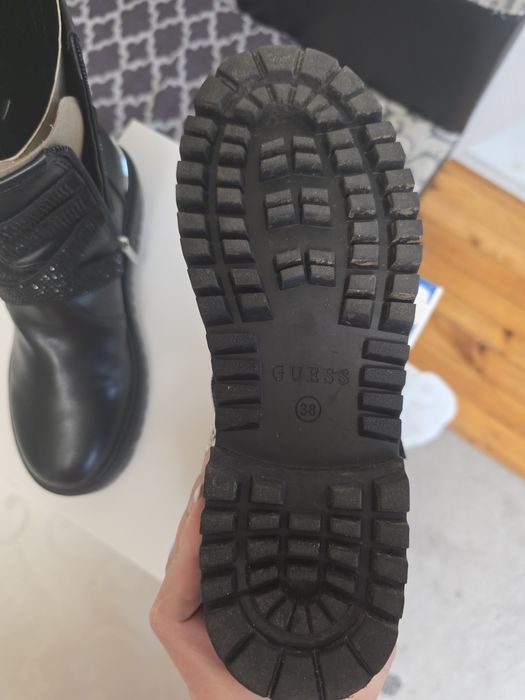 Guess  оригинални дамски боти