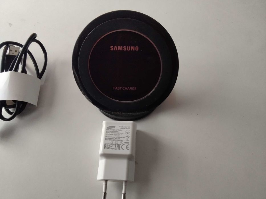 зарядно безжично устройство за Самсунг Галакси s9, s8, s7,s6,s5,s4,s3