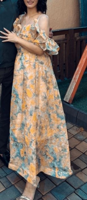 Платье шикарное покупала за 40000