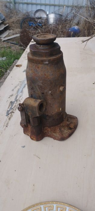 Дамкрат 20 тонны