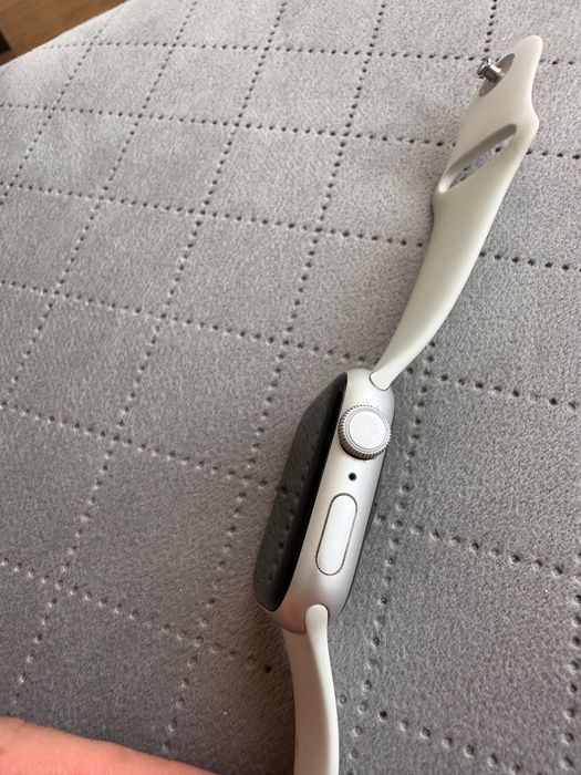 Apple Watch Series 8 41mm – отлично състояние