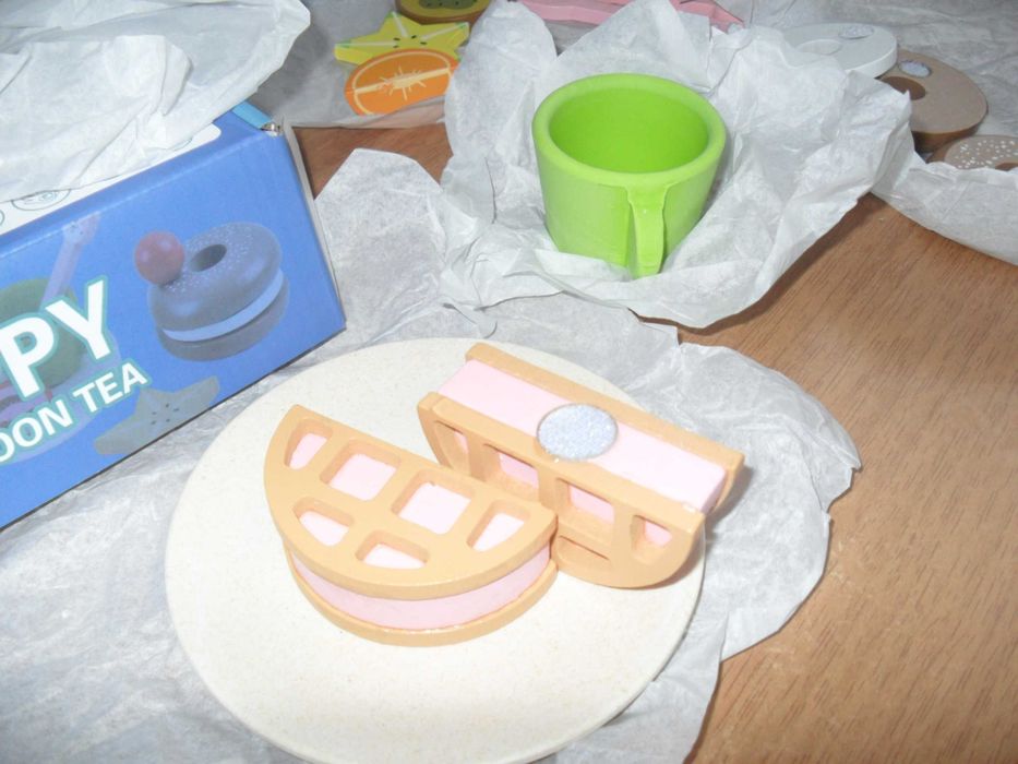 Дървена игра ' следобедна закуска ' от дърво и керамика / НОВО