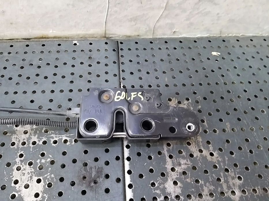 Broasca capota vw golf 5 1k 1k1823509e