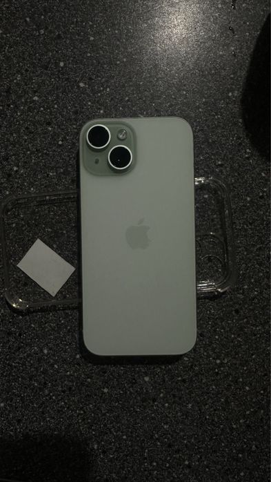 Iphone 15 128gb акб:79%
