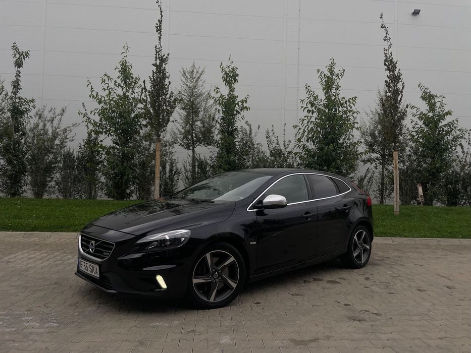 Volvo V40 Volvo V40, D3 R-Design Automata ,5 cilindri Volvo, revizia la zi
