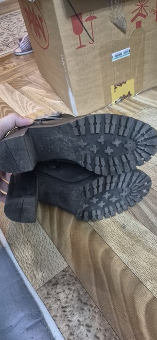 Демисезонная ботинка