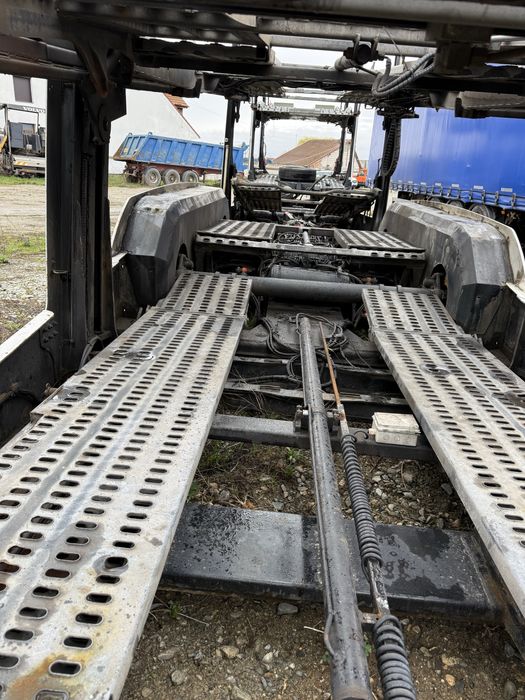 VAND  Transportor Remorca LOHR 8/9 pozitii