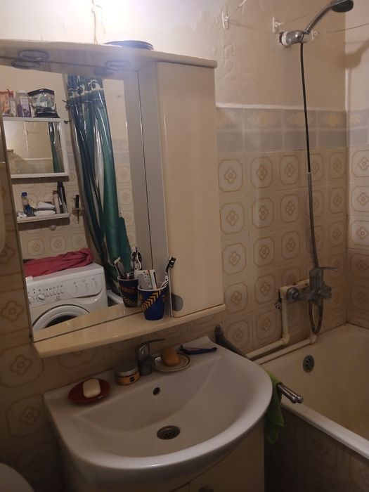 Ofer spre închiriere apartament  3 camere, Craiova, Calea București