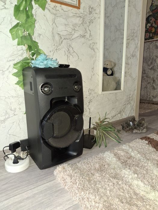 Продам колонку Sony