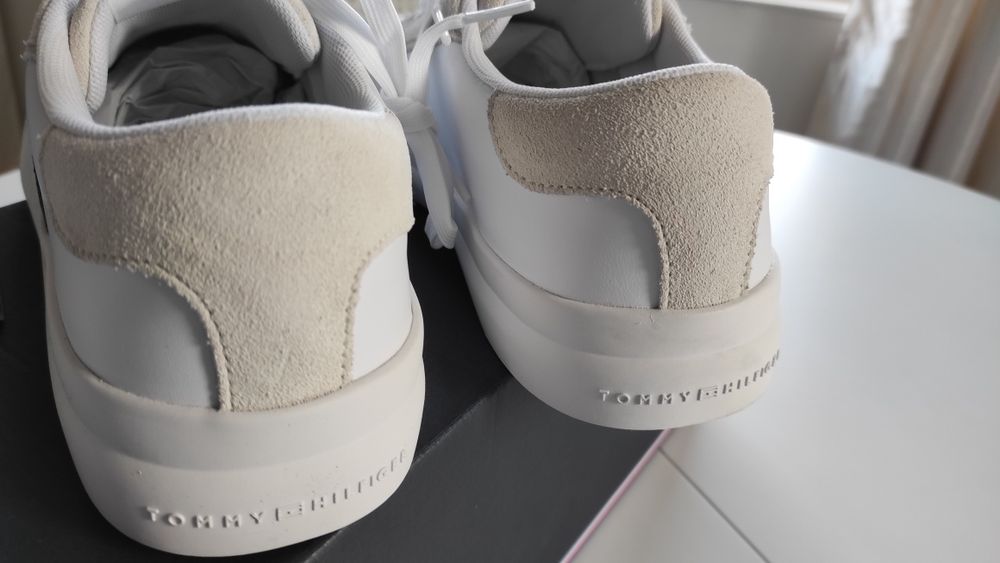 Оригинални  кецове Tommy Hilfiger номер44 от естествена кожа