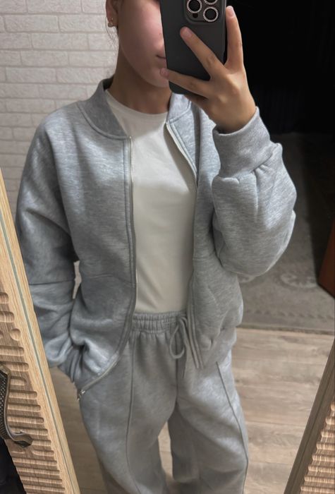 Серая спортивная двойка