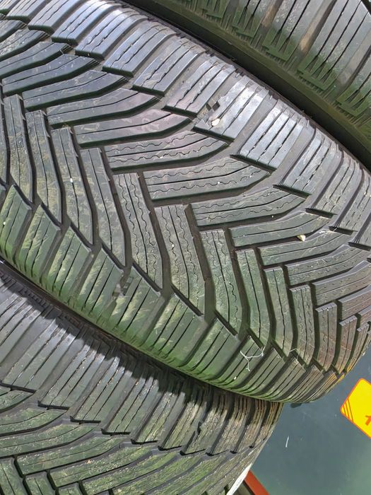 4 бр зимни 225/50/17 Michelin