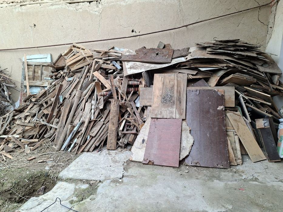 Утин сотилади, o'tin sotiladi