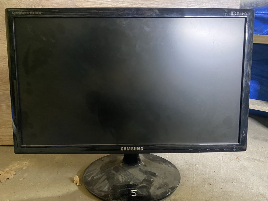 Монитор 19, 20 дюймов