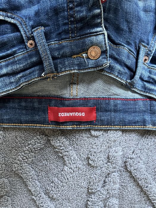 Продавам дълги дънки Dsquared и Bershka!