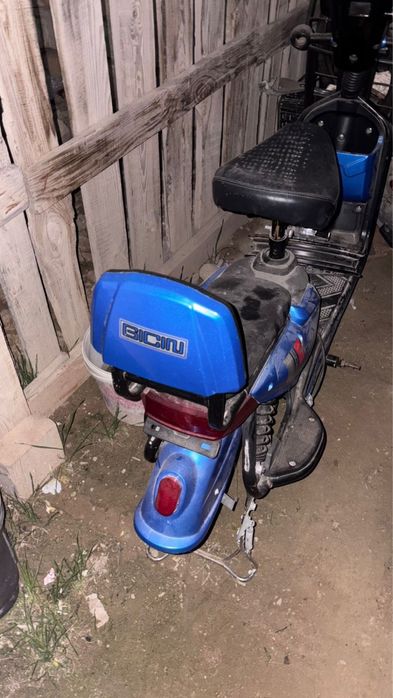 Электроскутер ск8