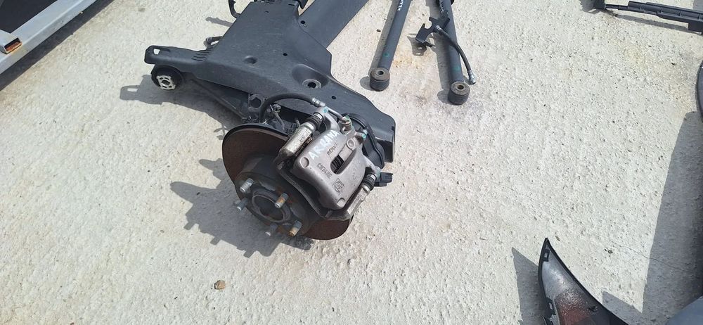 punte spate renault  arkana