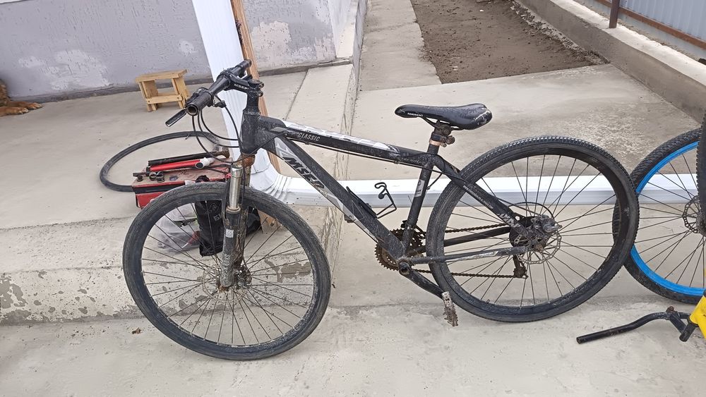 Продам спортивныи велосипед