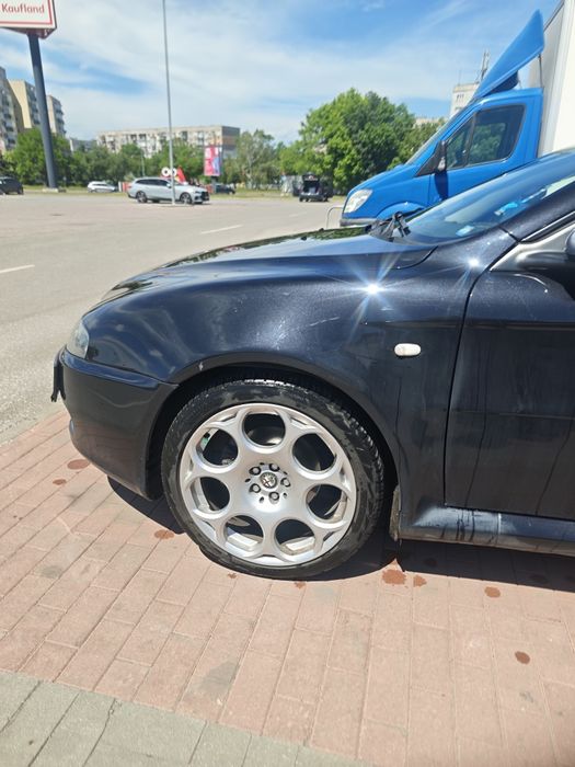 Alfa Romeo GT 1.9 JTDm Blackline