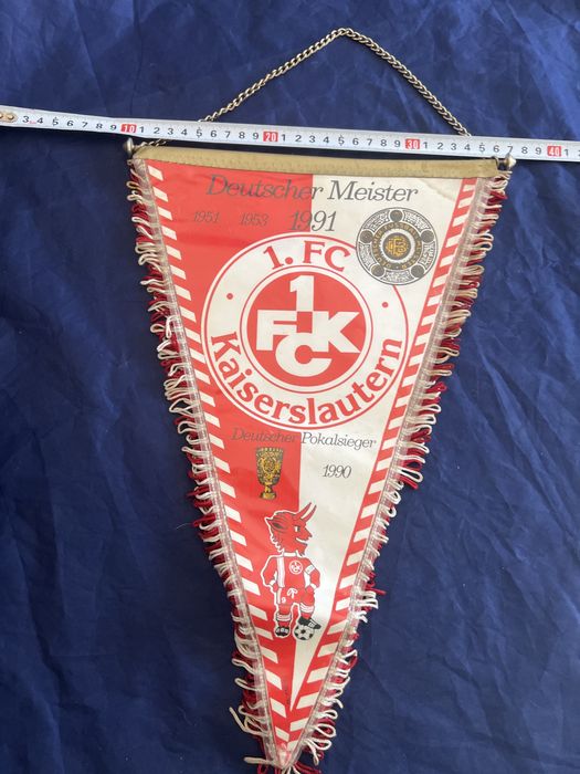 1. FC Kaiserslautern-флаг на германския футболен клуб.