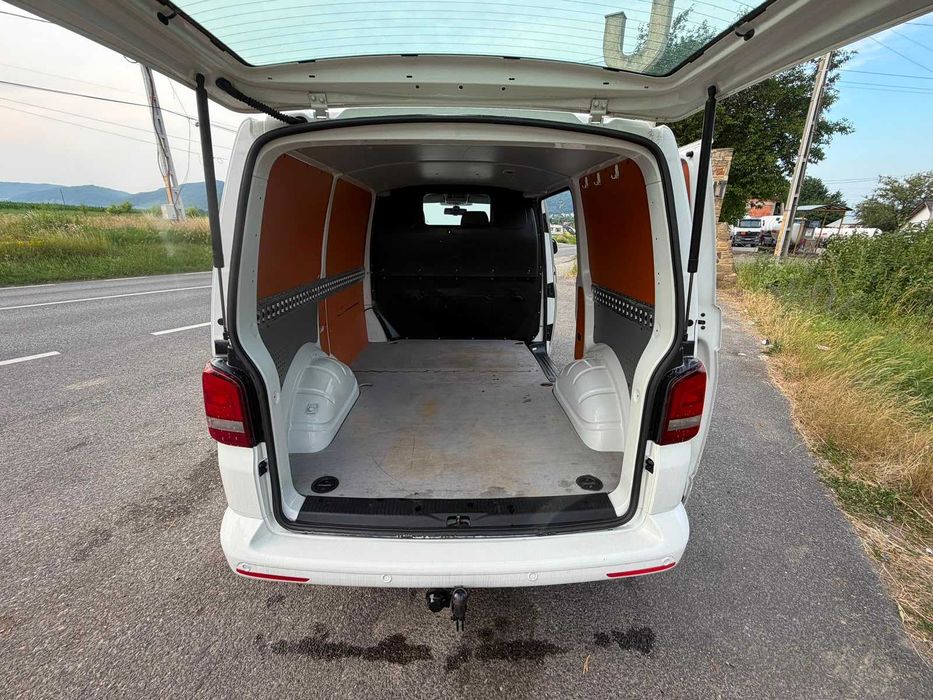 Volkswagen Transporter 5 2.0 TDI 102 CP 2012