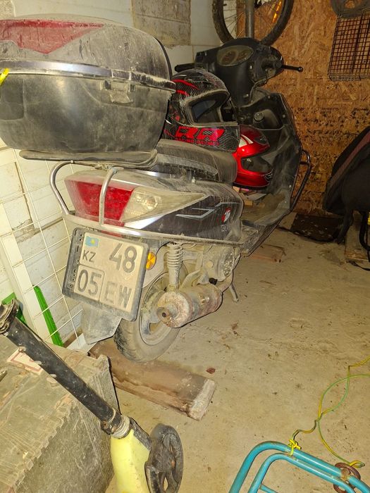 Продам мопед, скутер